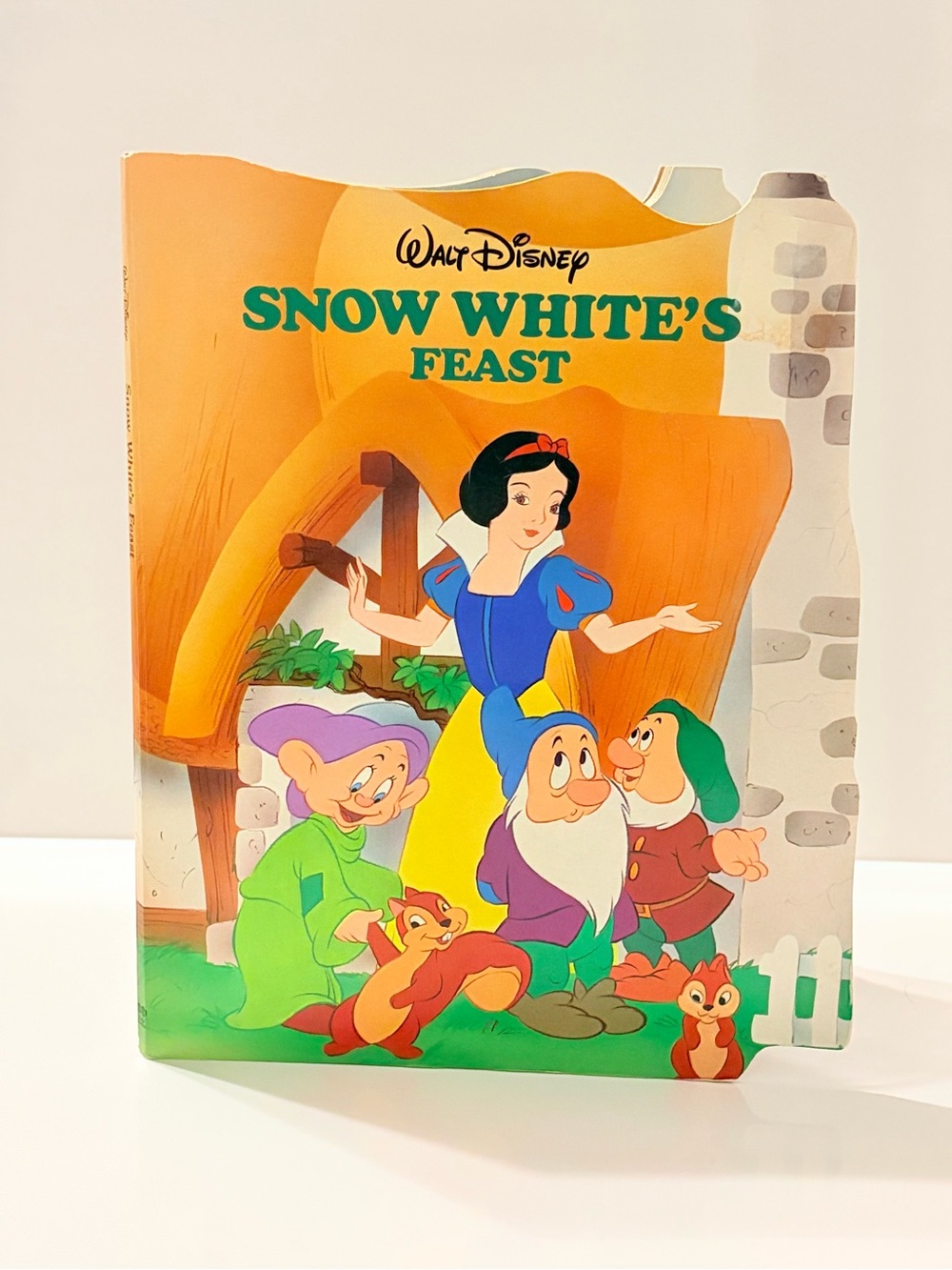 Walt Disney Snow White’s Feast Vintage 1980’s Book Kids Children Princess